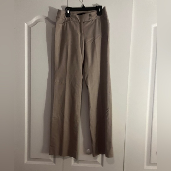 White House black market legacy pants. Perfect condition. - Picture 4 of 8